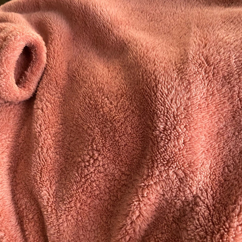 P.J. Salvage 3/4 pull over - Picture 6 of 6